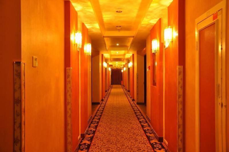 Laway Internatinal Hotel Lhasa Exterior photo