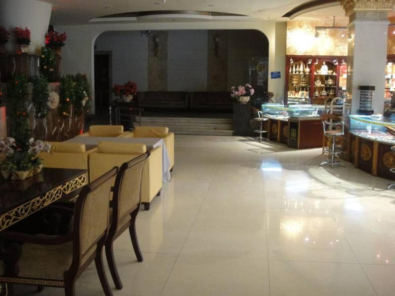Laway Internatinal Hotel Lhasa Exterior photo